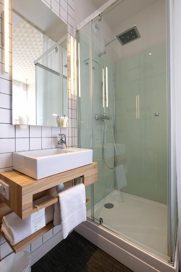 Hotel Et Apparts Marin Laval  Ngoại thất bức ảnh