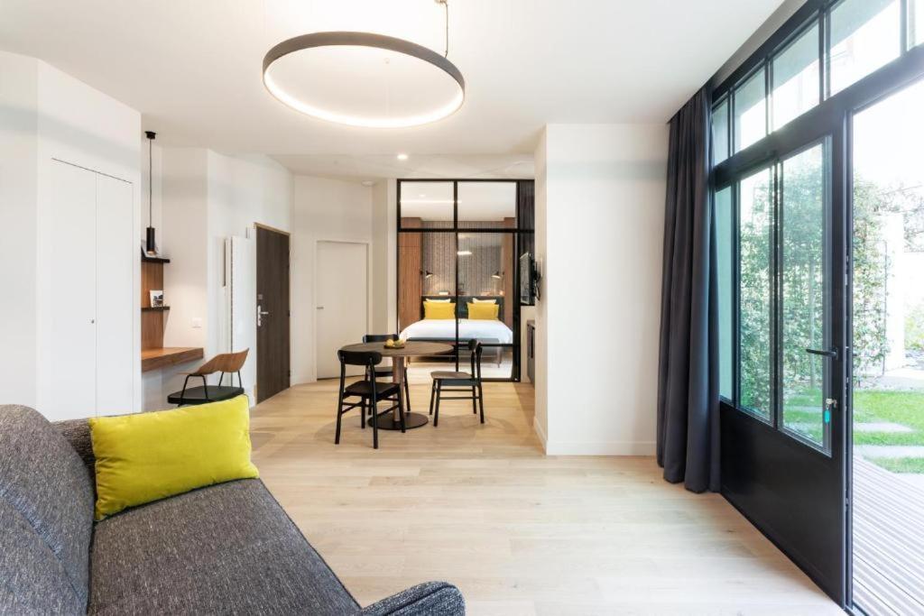 Hotel Et Apparts Marin Laval  Ngoại thất bức ảnh